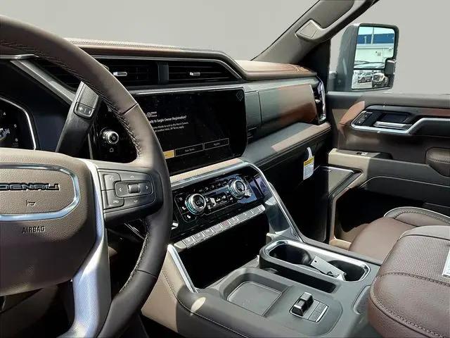 2026 GMC Sierra 2500HD Crew Cab, Standard Bed, Denali, 4WD