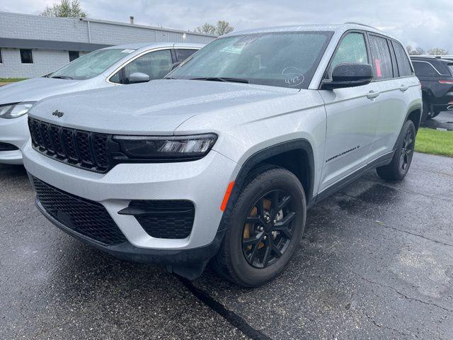 2024 Jeep Grand Cherokee Altitude 4x4 for sale in Archbold, OH
