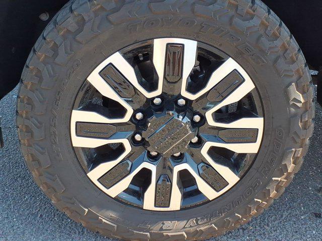 2024 GMC Sierra 3500HD 4WD Crew Cab Standard Bed Denali Ultimate