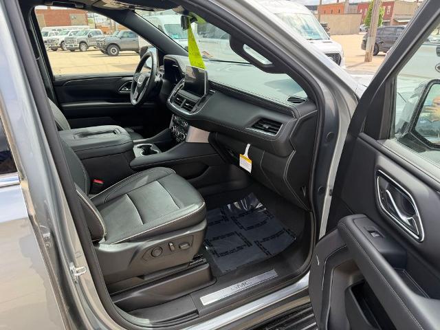 2024 GMC Yukon XL 4WD SLT