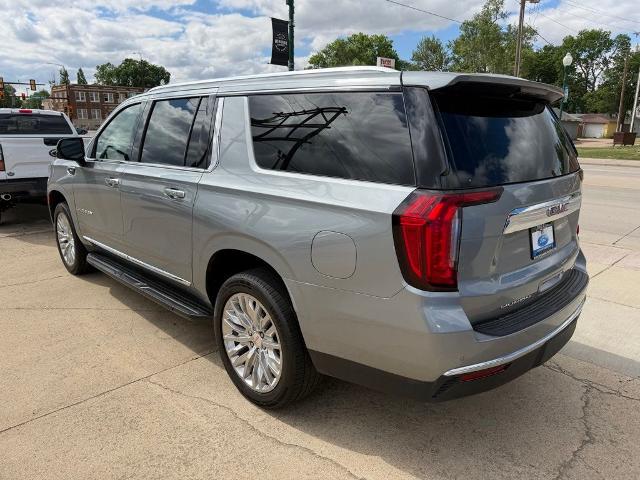 2024 GMC Yukon XL 4WD SLT
