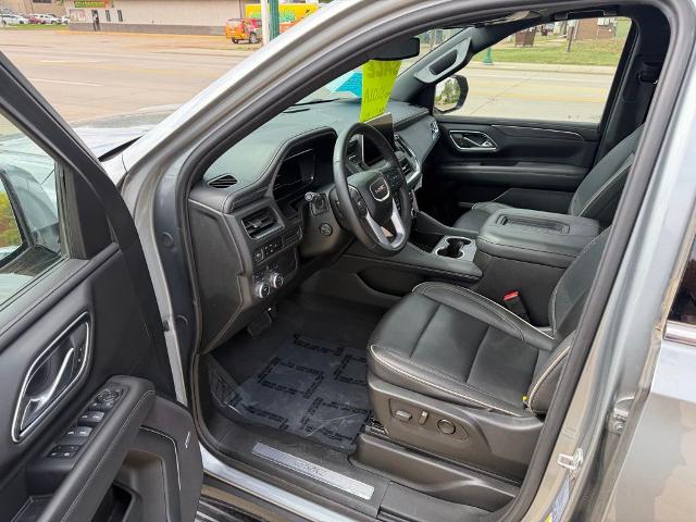2024 GMC Yukon XL 4WD SLT