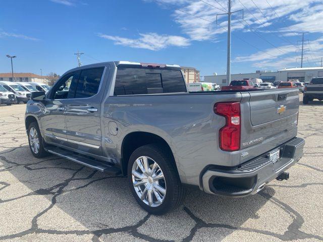 2025 Chevrolet Silverado 1500 4WD Crew Cab Short Bed High Country