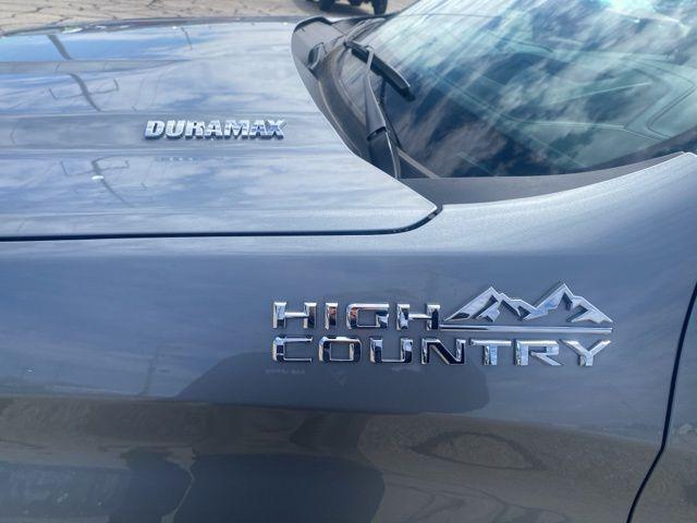2025 Chevrolet Silverado 1500 4WD Crew Cab Short Bed High Country