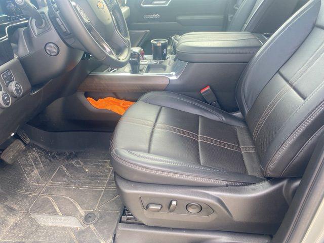 2025 Chevrolet Silverado 1500 4WD Crew Cab Short Bed High Country