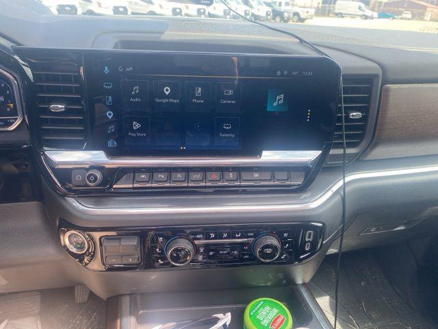 2025 Chevrolet Silverado 1500 4WD Crew Cab Short Bed High Country