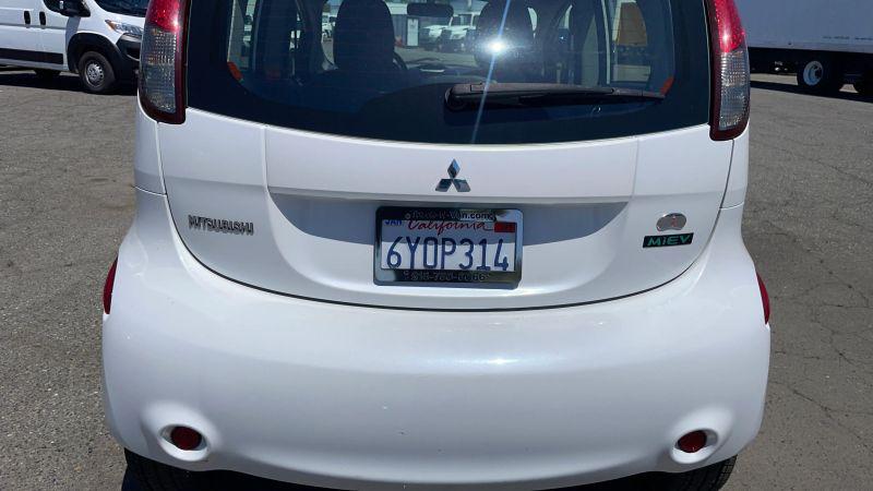 2012 Mitsubishi i-MiEV ES