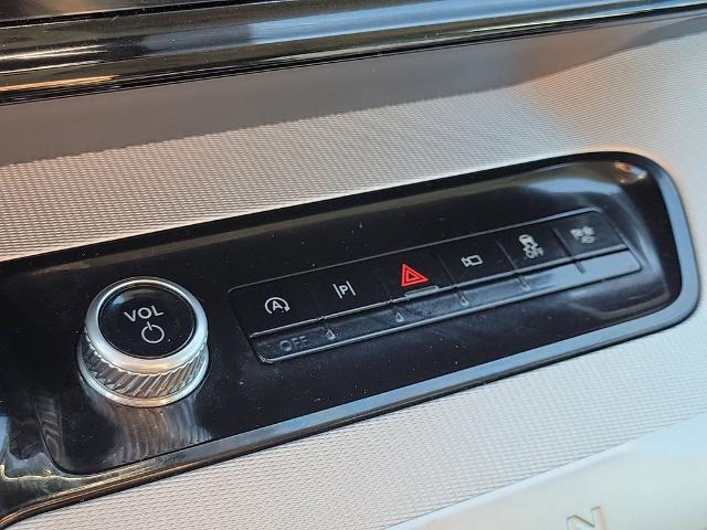 2025 Ford Expedition Active MAX