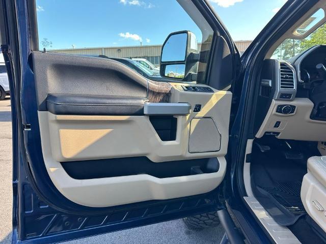 2017 Ford F-350 LARIAT