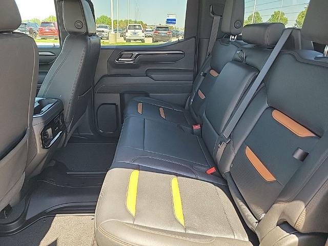 2025 GMC Sierra 1500 4WD Crew Cab Short Box AT4