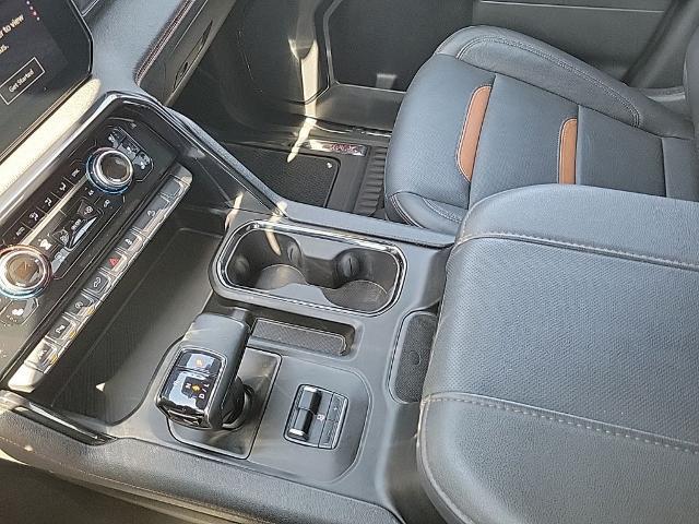 2025 GMC Sierra 1500 4WD Crew Cab Short Box AT4