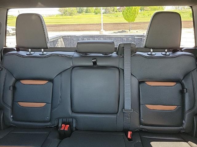 2025 GMC Sierra 1500 4WD Crew Cab Short Box AT4