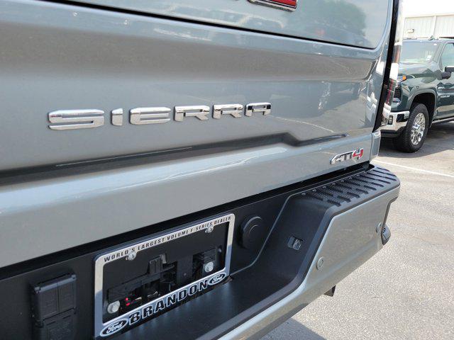 2024 GMC Sierra 2500HD 4WD Crew Cab Standard Bed AT4