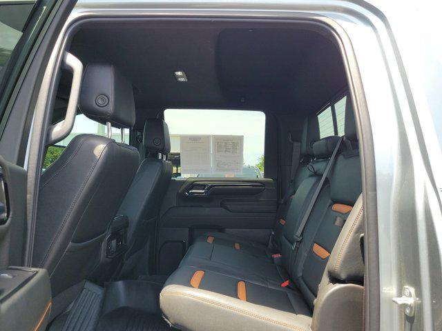 2024 GMC Sierra 2500HD 4WD Crew Cab Standard Bed AT4