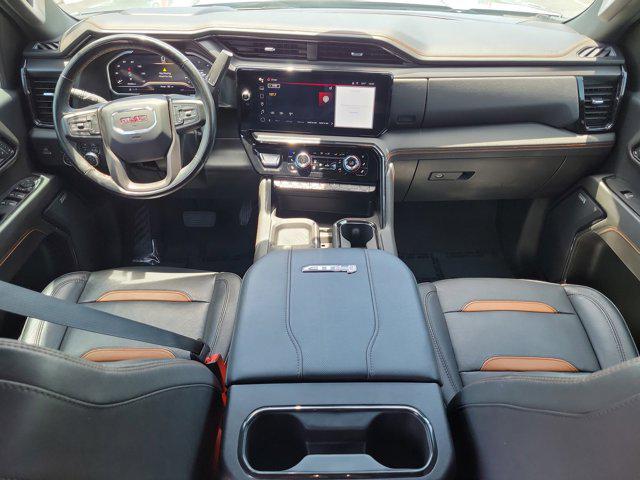 2024 GMC Sierra 2500HD 4WD Crew Cab Standard Bed AT4