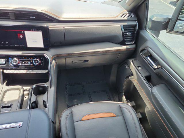 2024 GMC Sierra 2500HD 4WD Crew Cab Standard Bed AT4