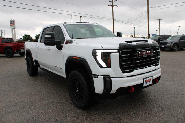 2024 GMC Sierra 2500HD 4WD Crew Cab Standard Bed AT4