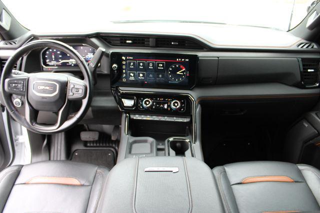 2024 GMC Sierra 2500HD 4WD Crew Cab Standard Bed AT4