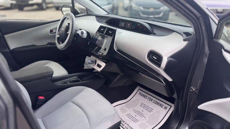 2016 Toyota Prius Two