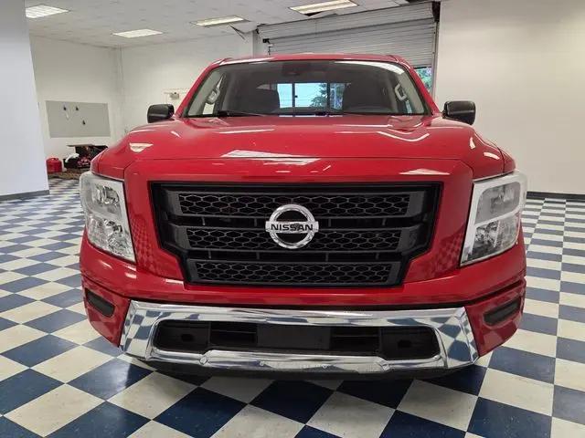 2022 Nissan Titan Crew Cab SV 4x2