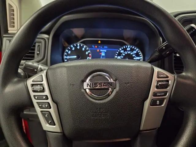 2022 Nissan Titan Crew Cab SV 4x2