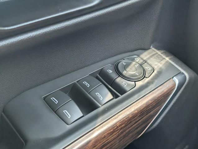 2021 Chevrolet Silverado 1500 4WD Crew Cab Short Bed High Country