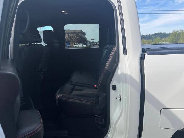 2024 Nissan Titan Crew Cab PRO-4X 4x4