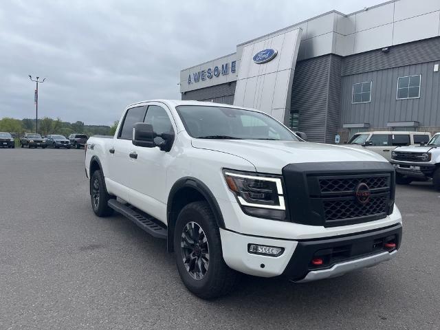 2024 Nissan Titan Crew Cab PRO-4X 4x4