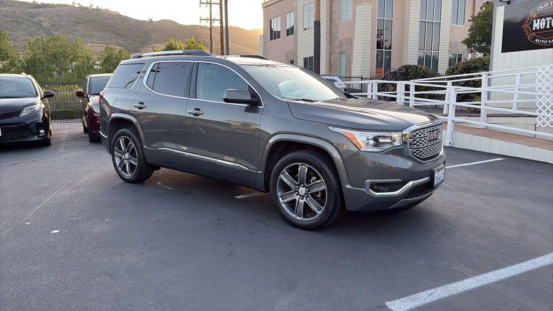 2017 GMC Acadia Denali