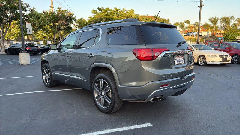 2017 GMC Acadia Denali