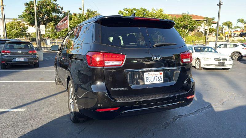2018 Kia Sedona SX