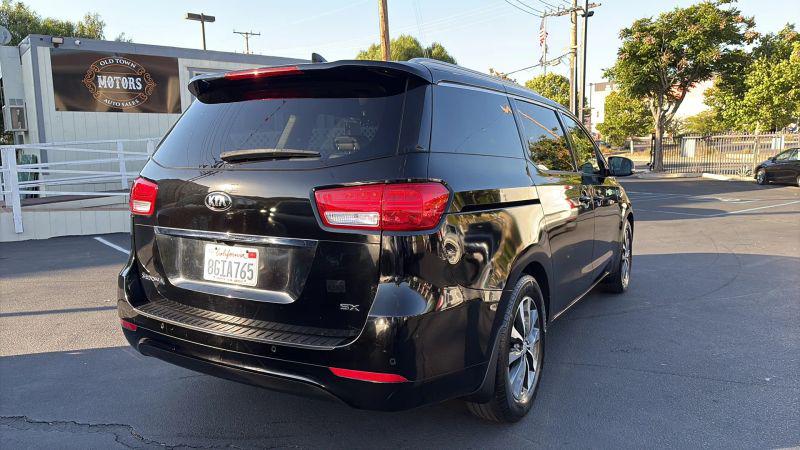 2018 Kia Sedona SX