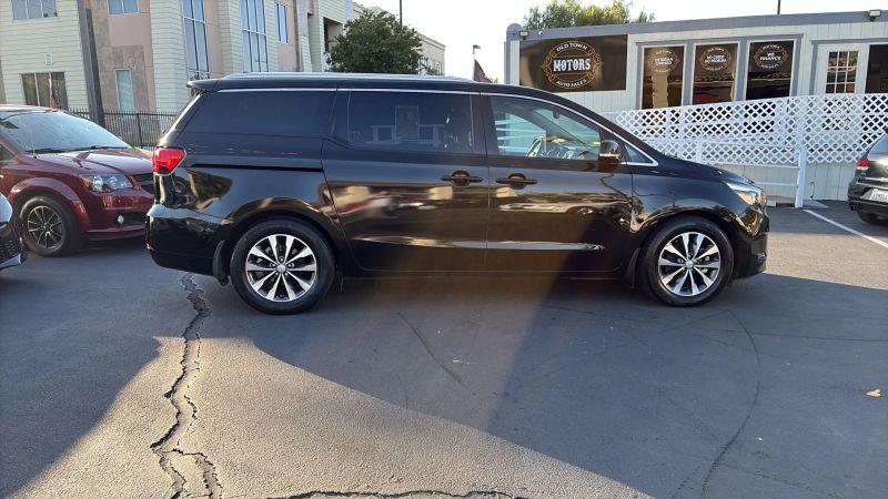 2018 Kia Sedona SX
