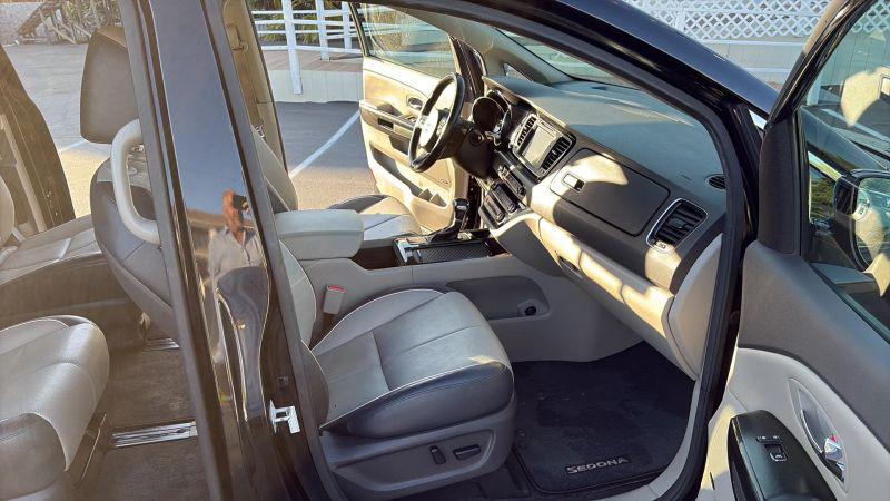 2018 Kia Sedona SX