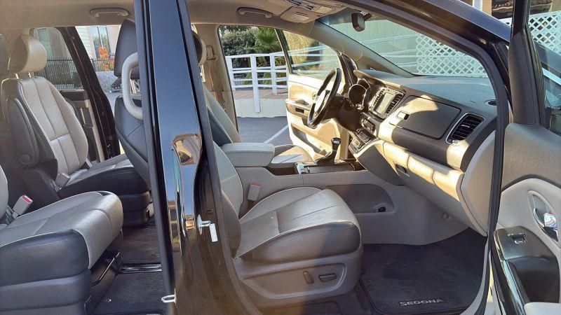 2018 Kia Sedona SX