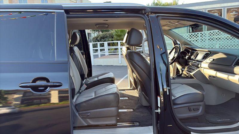 2018 Kia Sedona SX