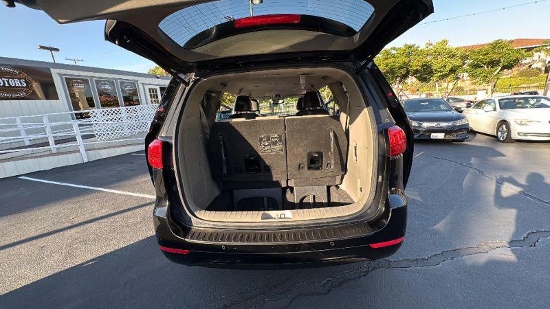 2018 Kia Sedona SX