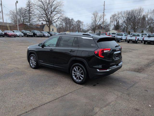 2024 GMC Terrain AWD SLT