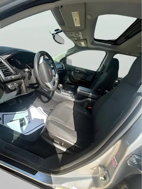 2015 GMC Acadia SLE-2