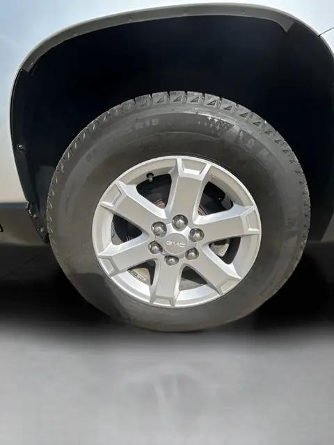 2015 GMC Acadia SLE-2