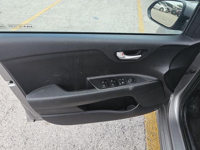 2022 Kia Rio 5 door S