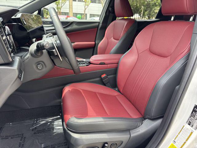 2025 Lexus NX 350h Premium