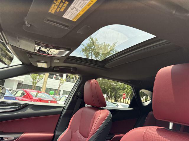 2025 Lexus NX 350h Premium
