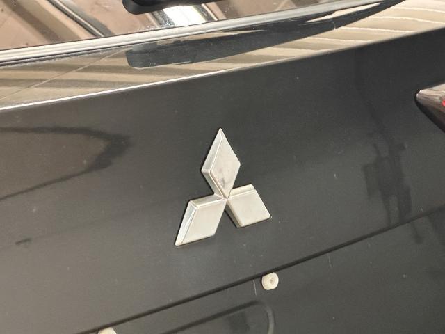 2023 Mitsubishi Outlander Unknown