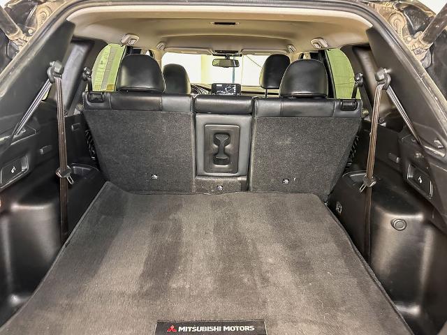 2023 Mitsubishi Outlander Unknown