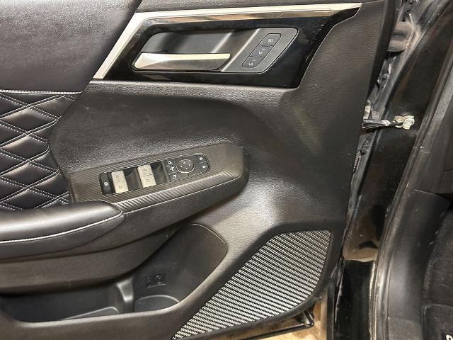 2023 Mitsubishi Outlander Unknown