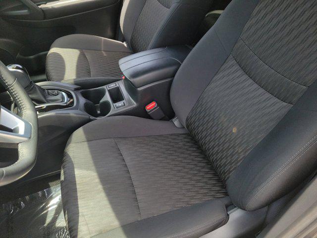 2020 Nissan Rogue SV FWD