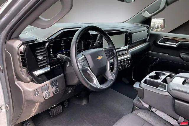 2025 Chevrolet Silverado 1500 2WD Crew Cab Short Bed LT