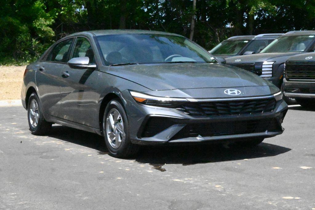2026 Hyundai Elantra SEL