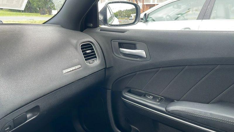 2015 Dodge Charger SXT